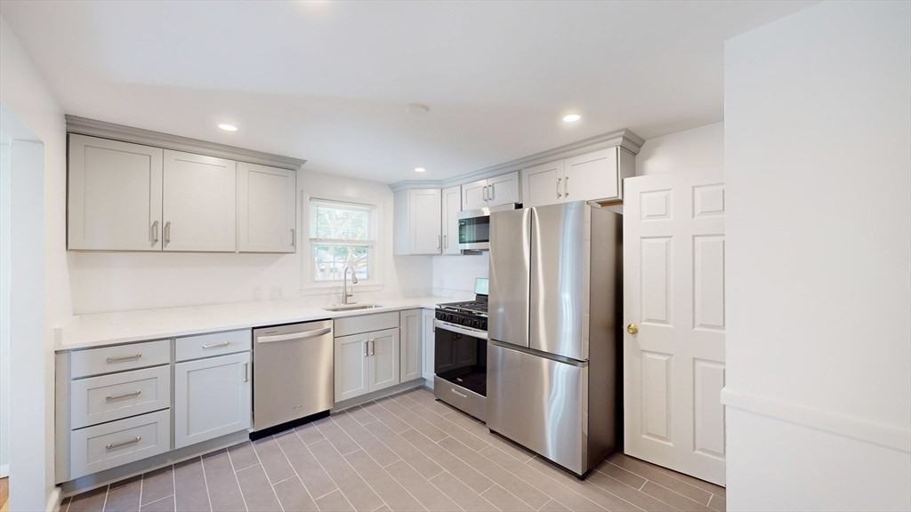 38 Nash St #38 - Photo 4 of 22