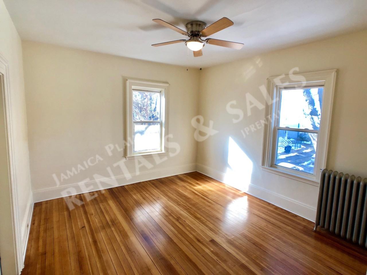 47 Custer St #2 - Photo 7 of 17