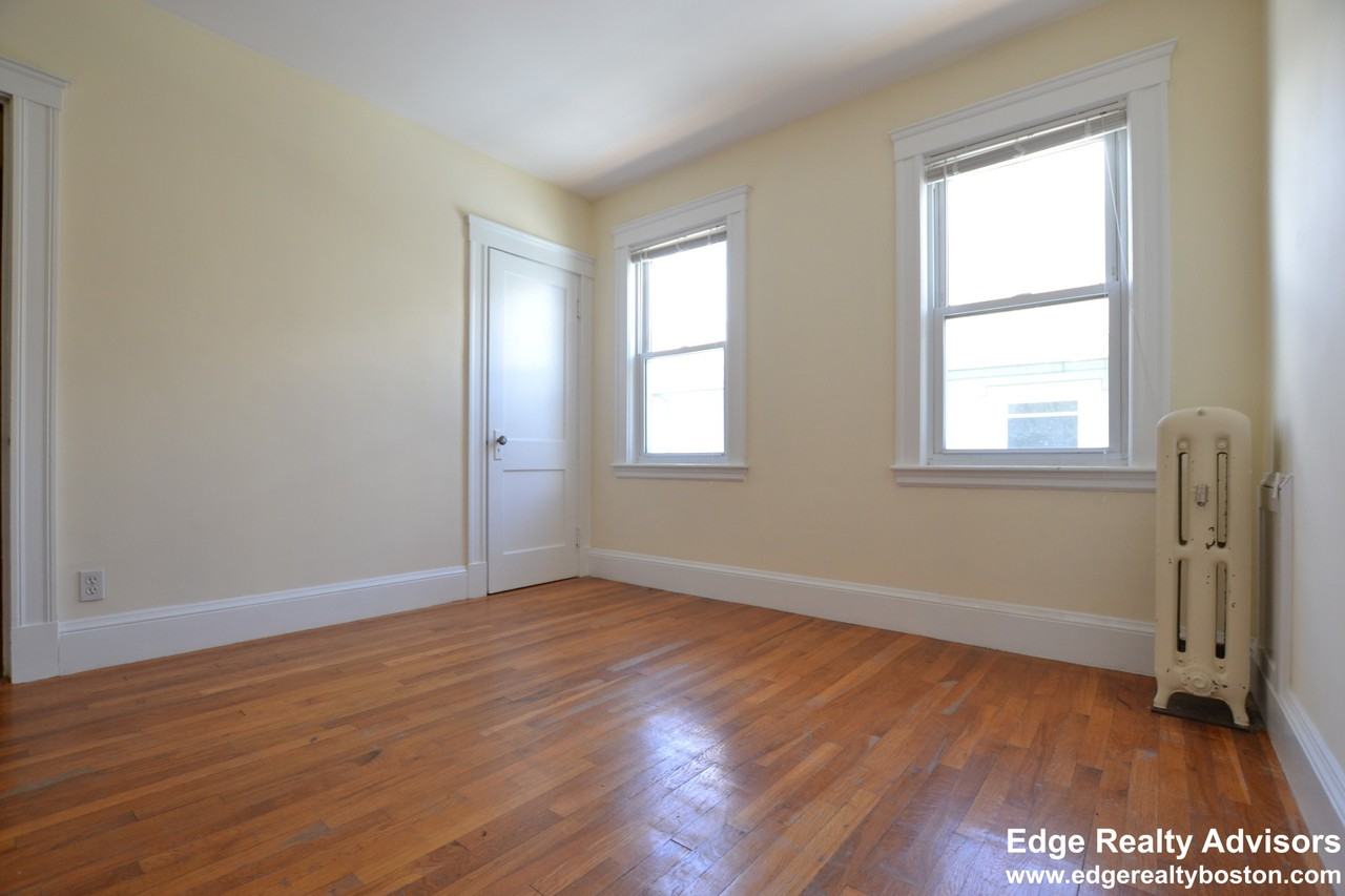 44 Bostonia Ave #2 - Photo 5 of 13