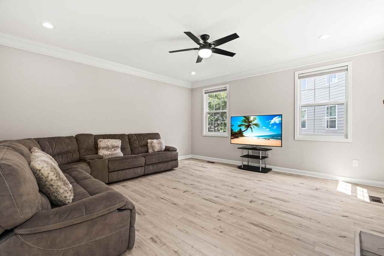 900 Vandalia Dr #NA - Photo 7 of 20