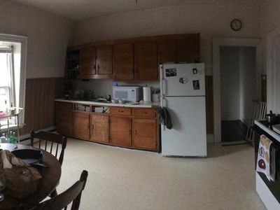 186 Center St #4 - Photo 3 of 3