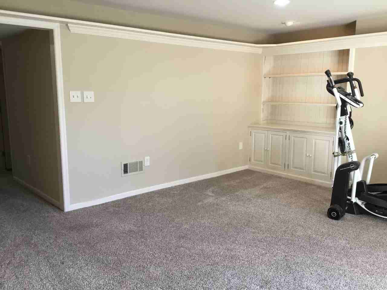 938 Allenview Dr #NA - Photo 7 of 14
