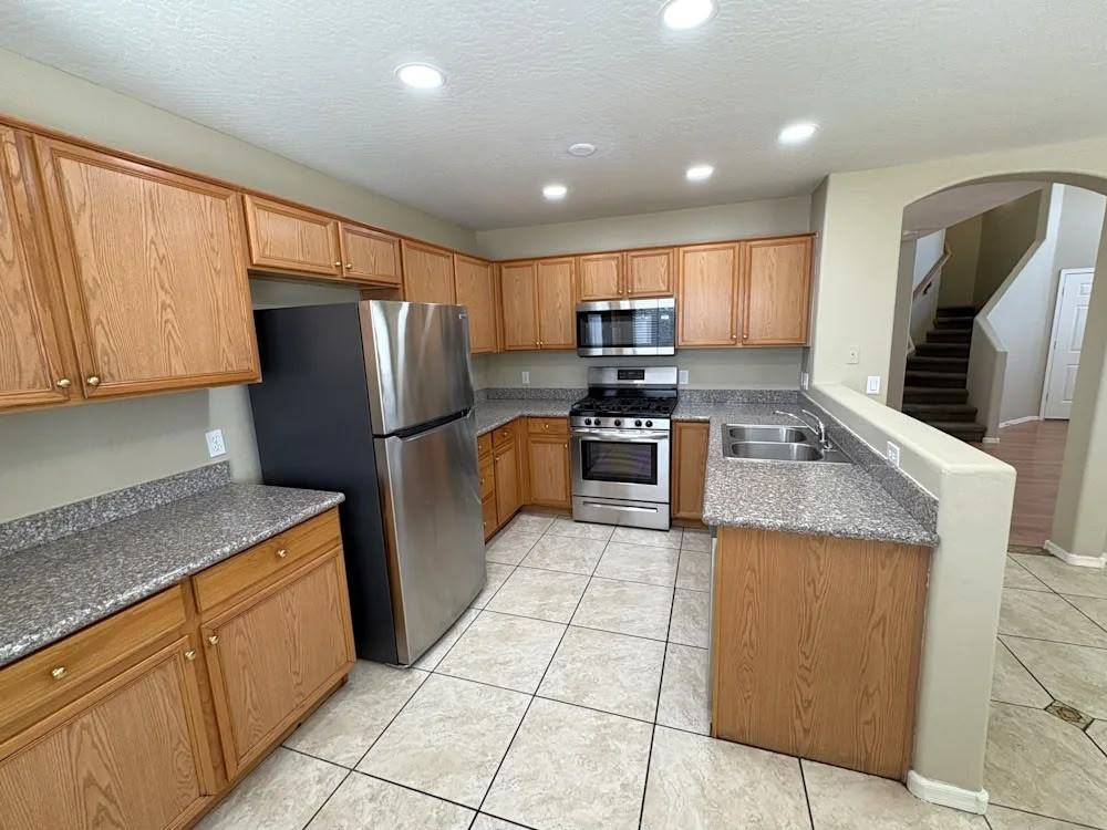 5301 S Washington St #NA - Photo 2 of 3
