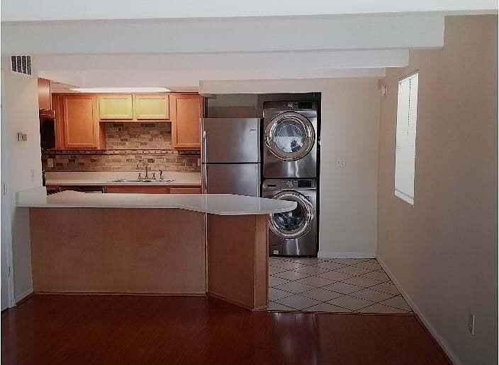 1420 Wabash Ave #1420 - Photo 3 of 8