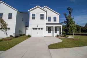 featured image of 426 Queenview Ln #NA
