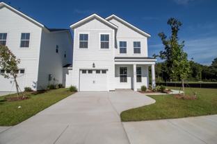 426 Queenview Ln #NA - Photo 1 of 1