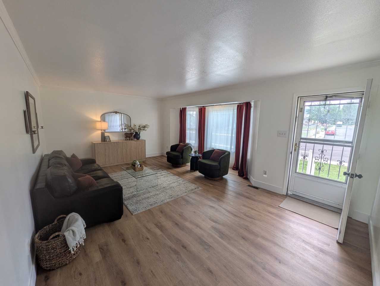 440 W Cottonwood Ln #NA - Photo 2 of 33