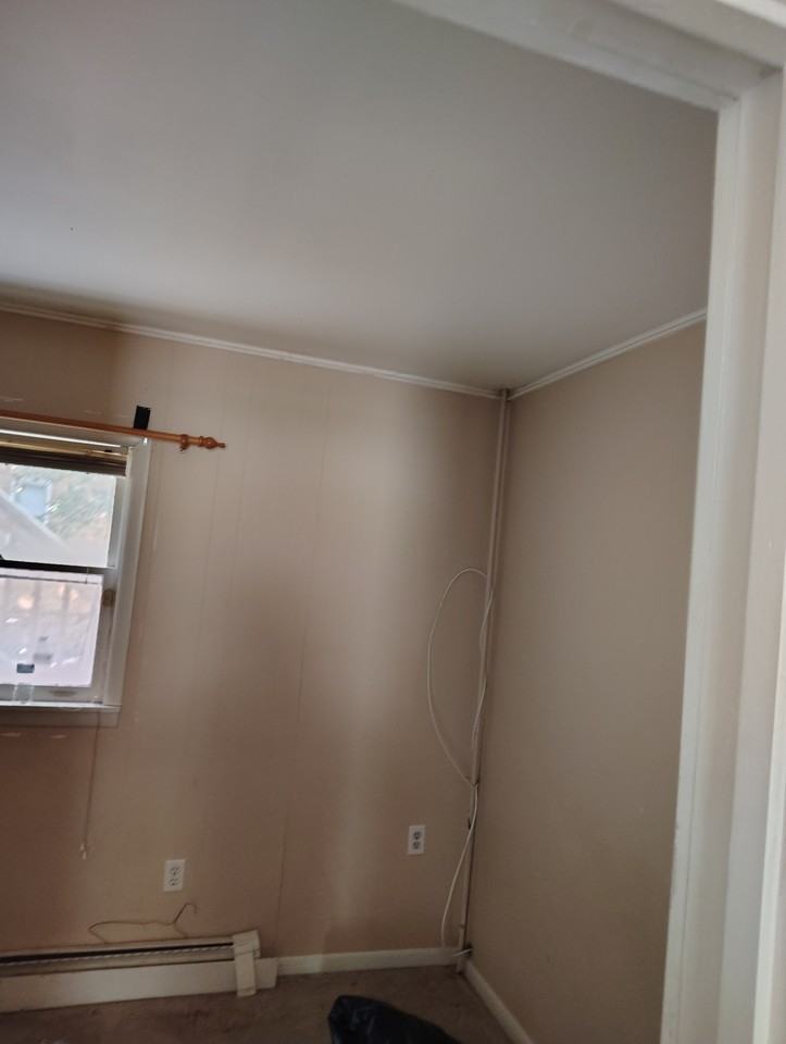 631 6th Ave #1stFL - Photo 4 of 9