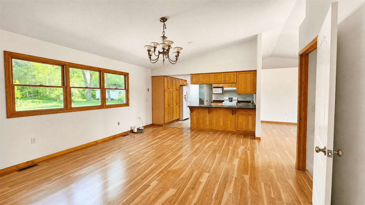1425 N Sutton Rd #NA - Photo 5 of 25