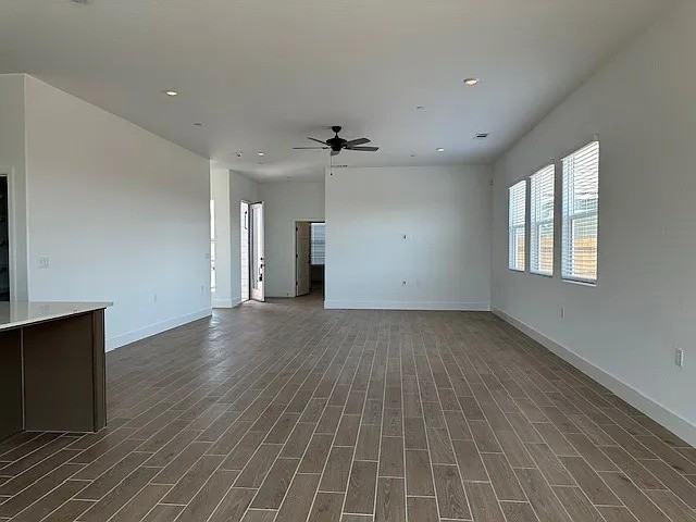 950 Wayfarer Ln #NA - Photo 2 of 4