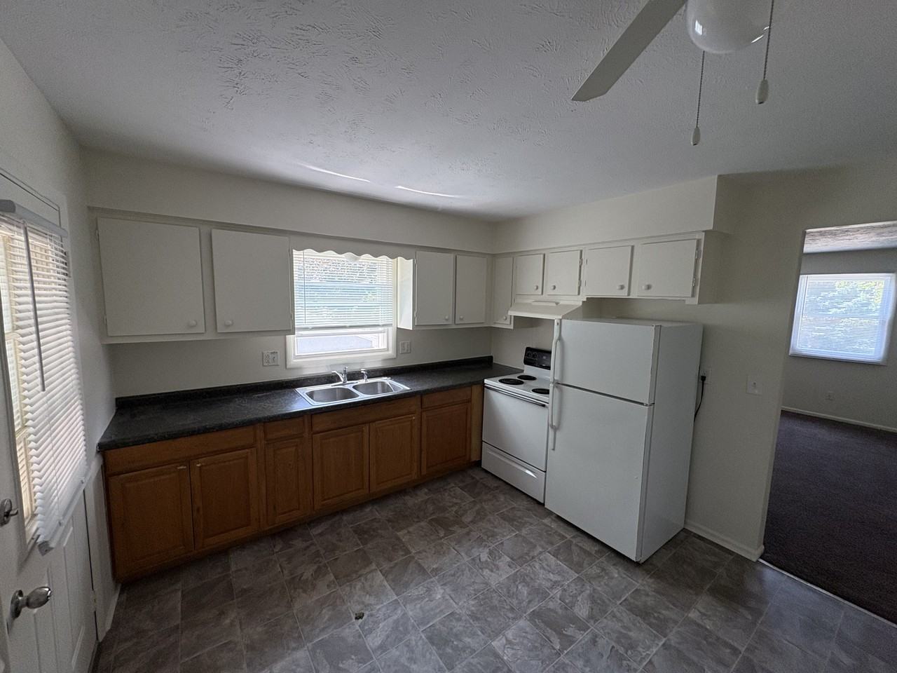 2602 Kate St #2602 - Photo 4 of 17