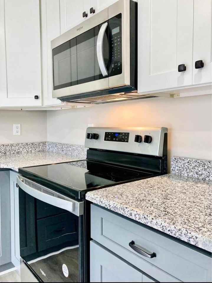 1105 Maid Marian Ln Ne #1105 - Photo 4 of 22