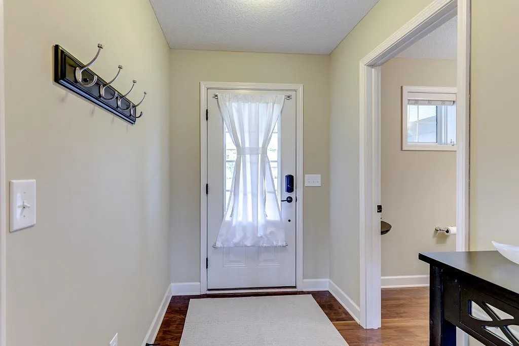 Chestnut Ln #3430 - Photo 3 of 25