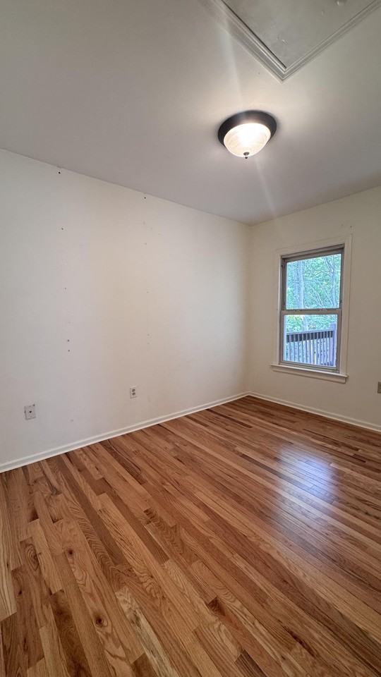 125 Nicoll St #NA - Photo 3 of 14