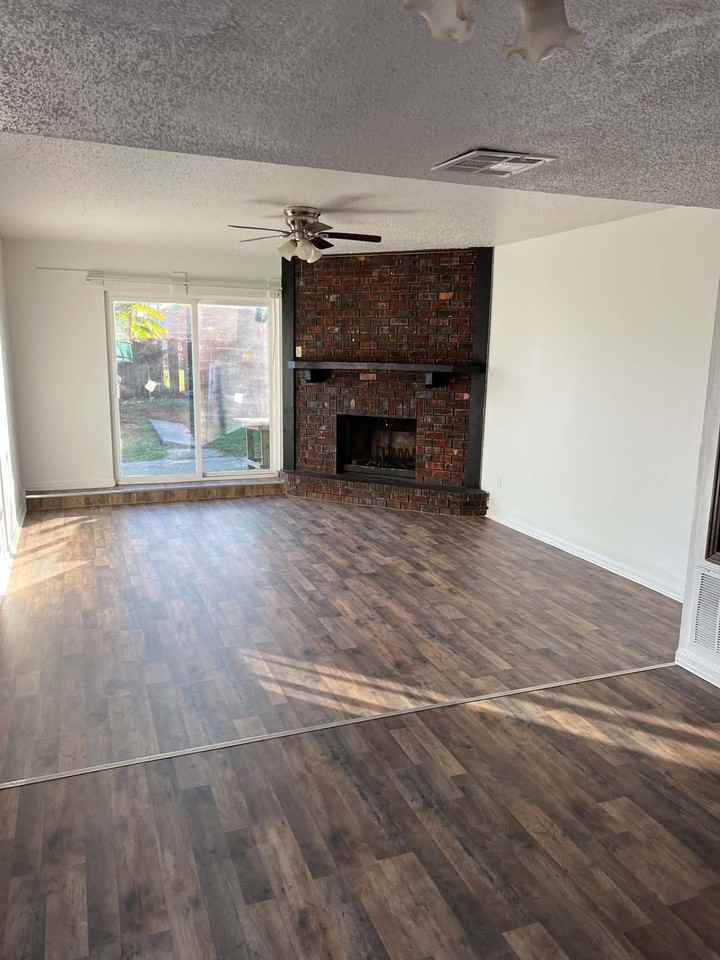 2720 Jasper St #2720 - Photo 3 of 11