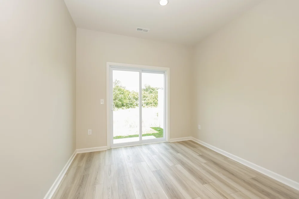 1035 Legacy Ct #NA - Photo 2 of 9
