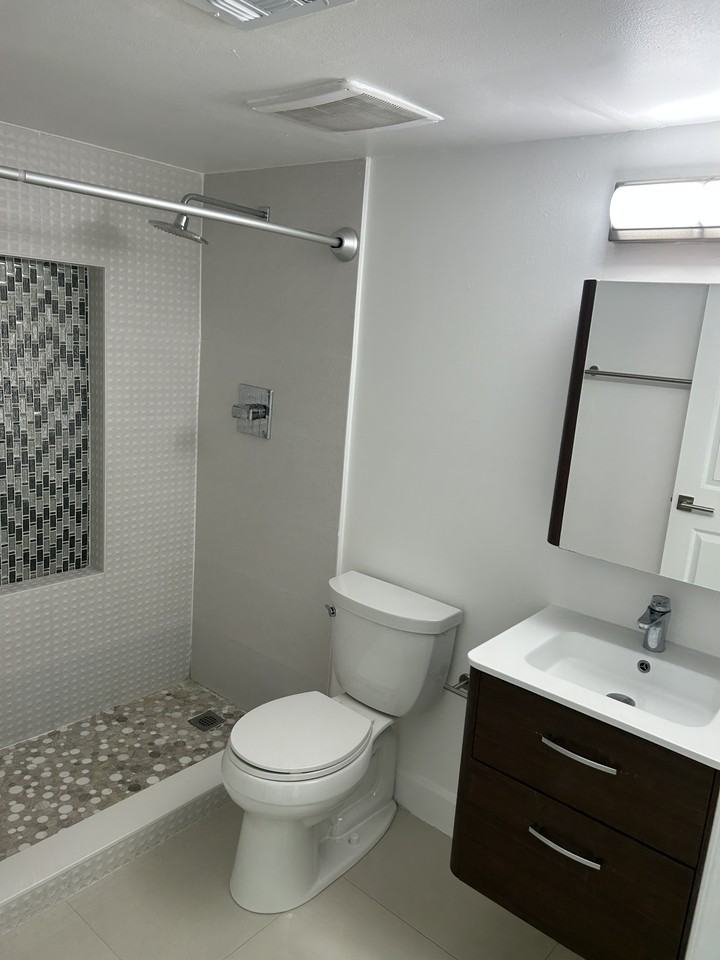 2075 Sw 122nd Ave #409 - Photo 3 of 28