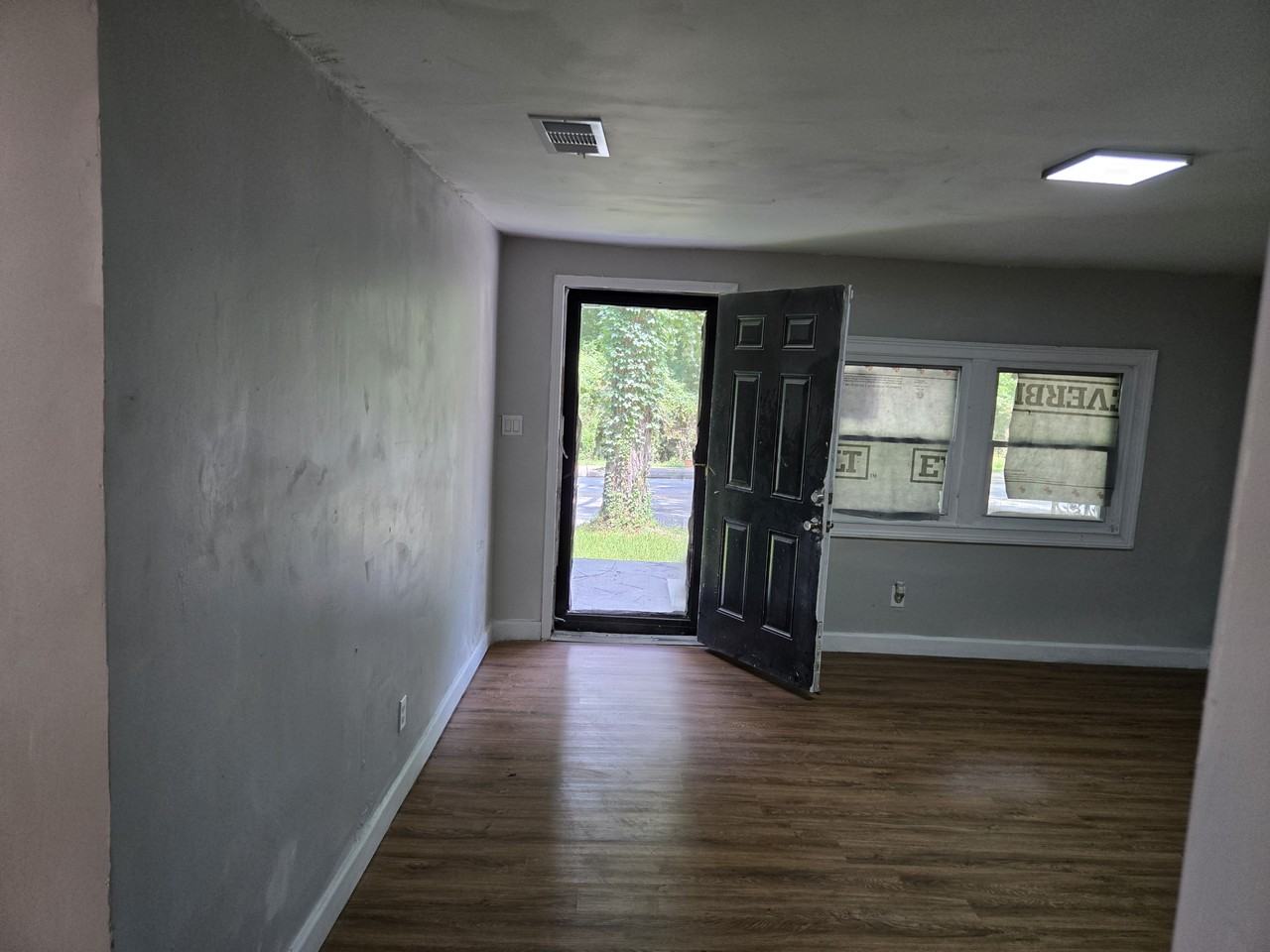 3846 Log Cabin Dr #NA - Photo 4 of 15