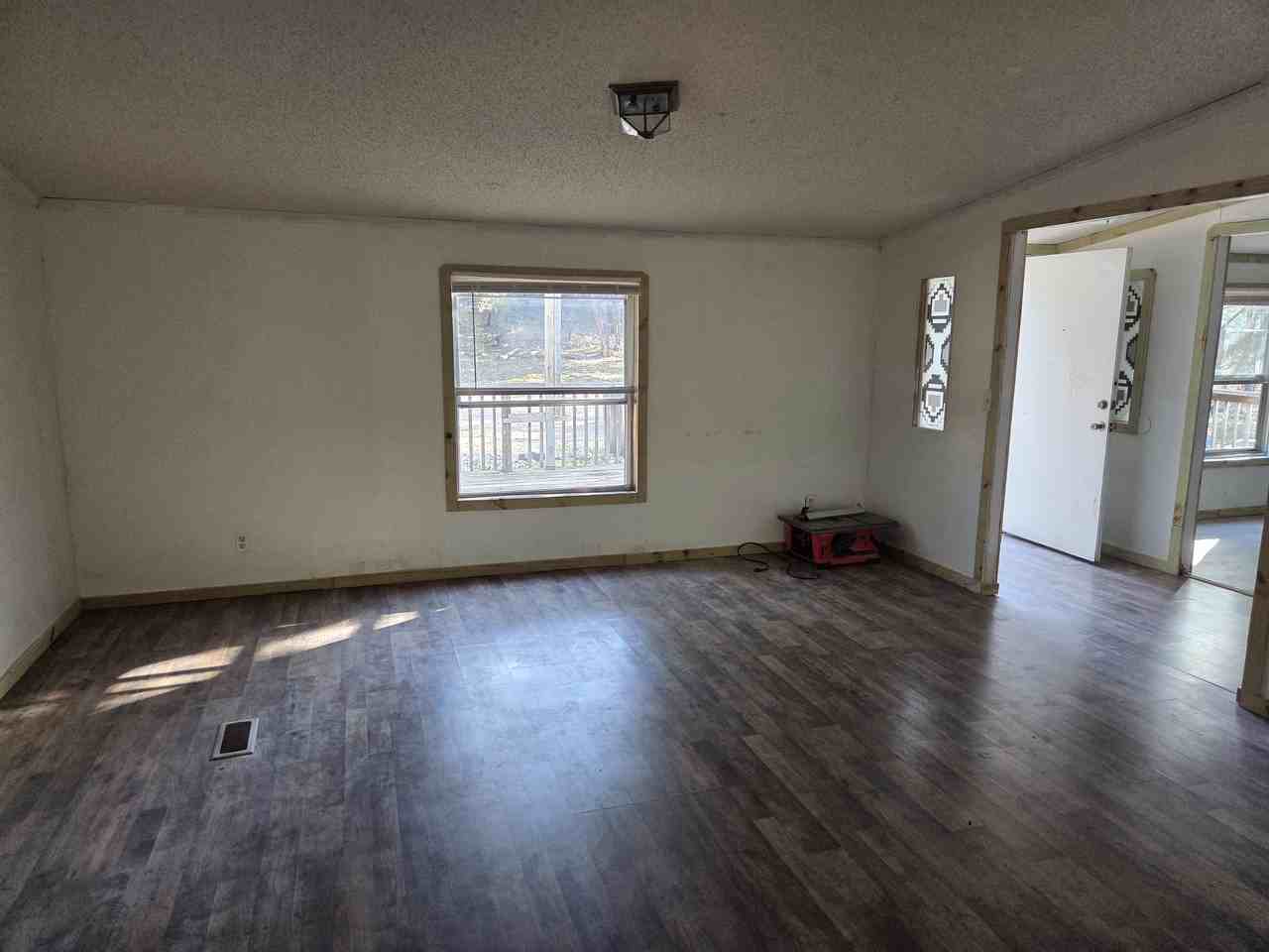 469 W Clark St #NA - Photo 2 of 10