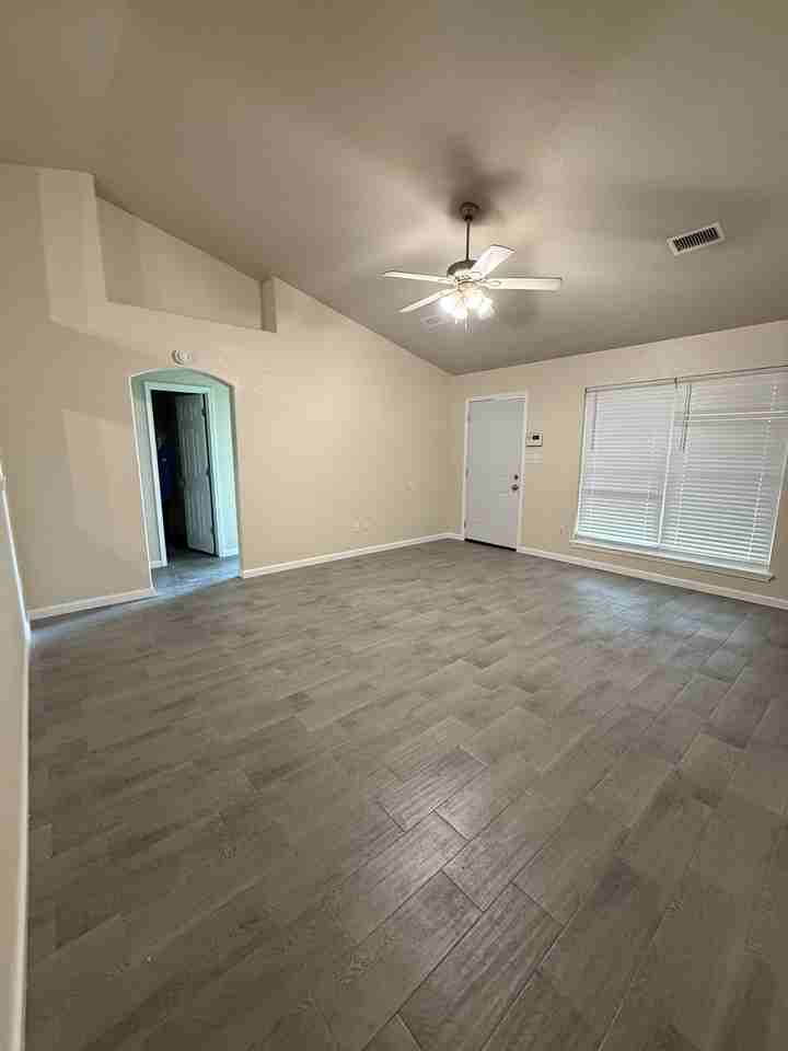 180 Azalea Dr #NA - Photo 3 of 9