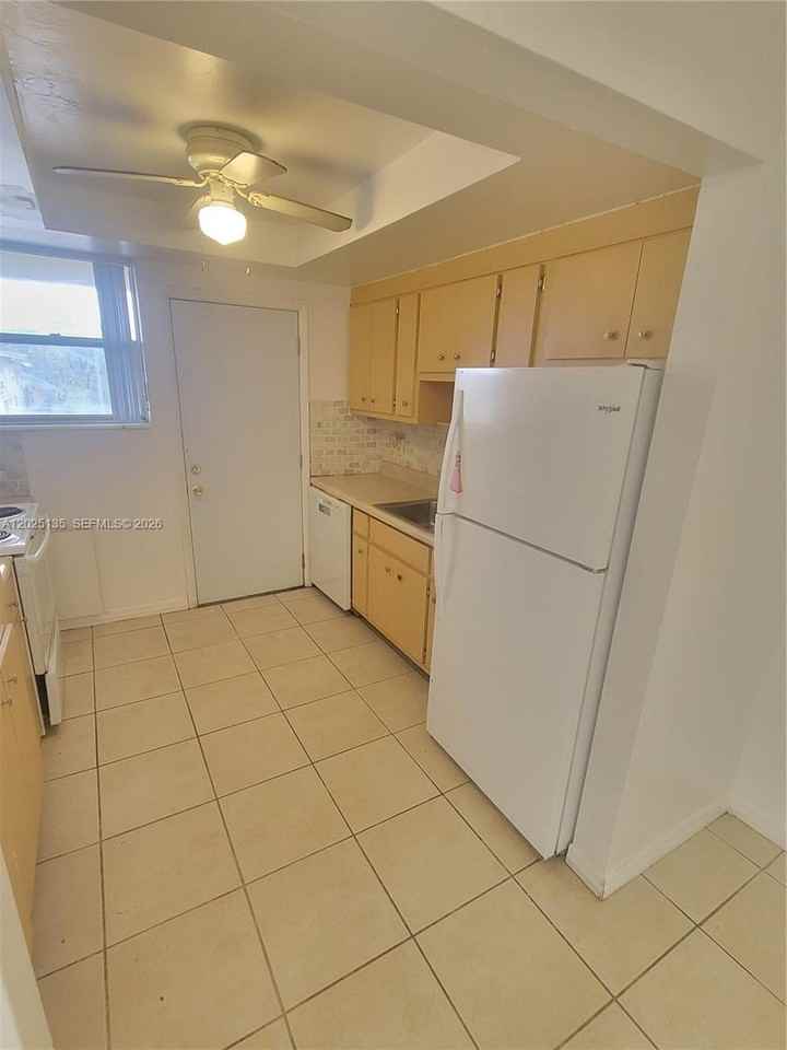16 Ne 19th Ter #16 - Photo 4 of 16