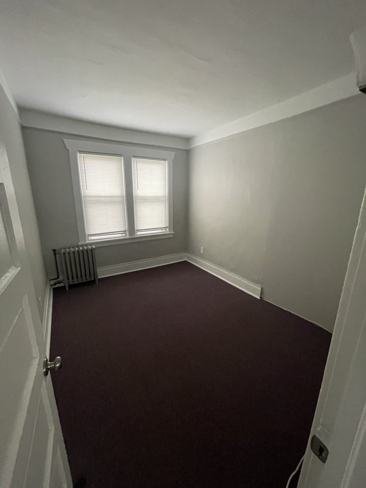 83 S State St #2 - Photo 4 of 11