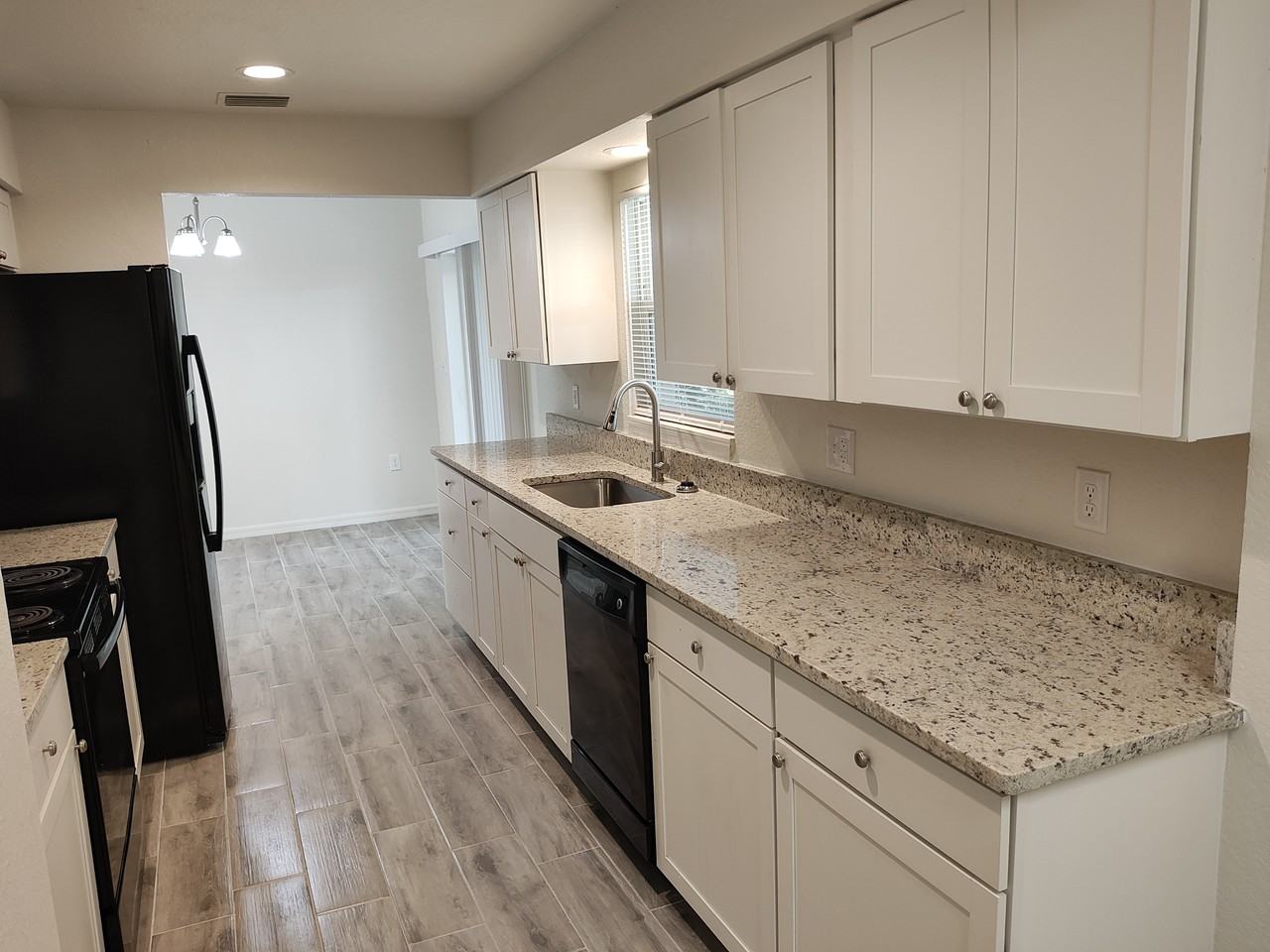 1129 Presque Isle Dr #NA - Photo 6 of 24