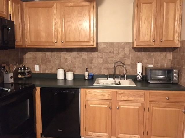 156 E Bacon St #4 - Photo 3 of 15