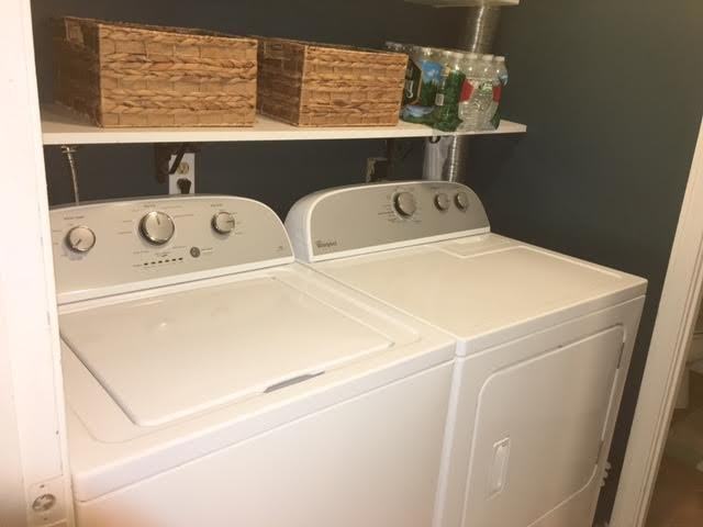 156 E Bacon St #4 - Photo 5 of 15