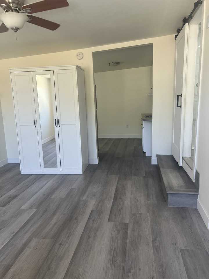 445 Via Miramonte #B - Photo 3 of 5