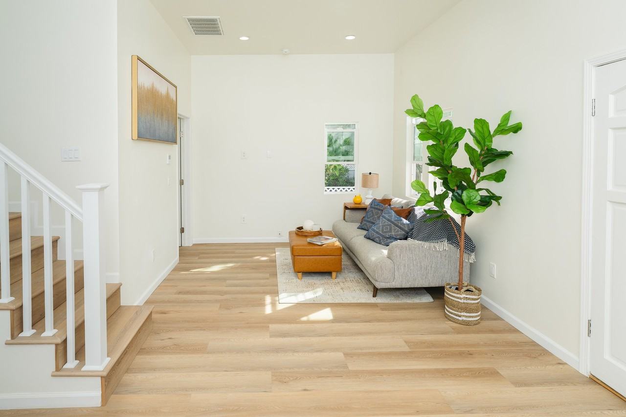 175 E Villa St - Photo 6 of 16
