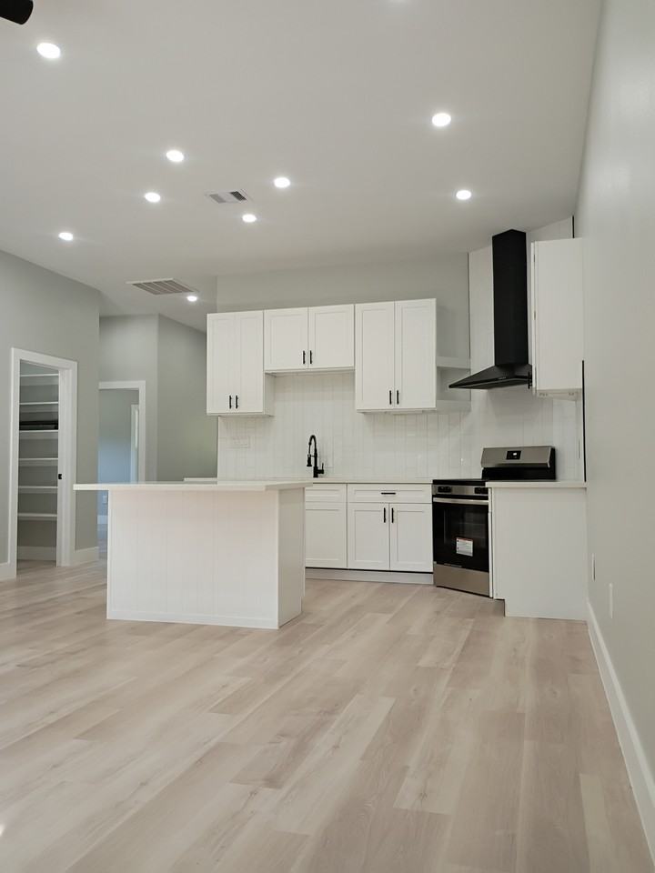 982 Dundee St #982DUNDEE - Photo 5 of 19