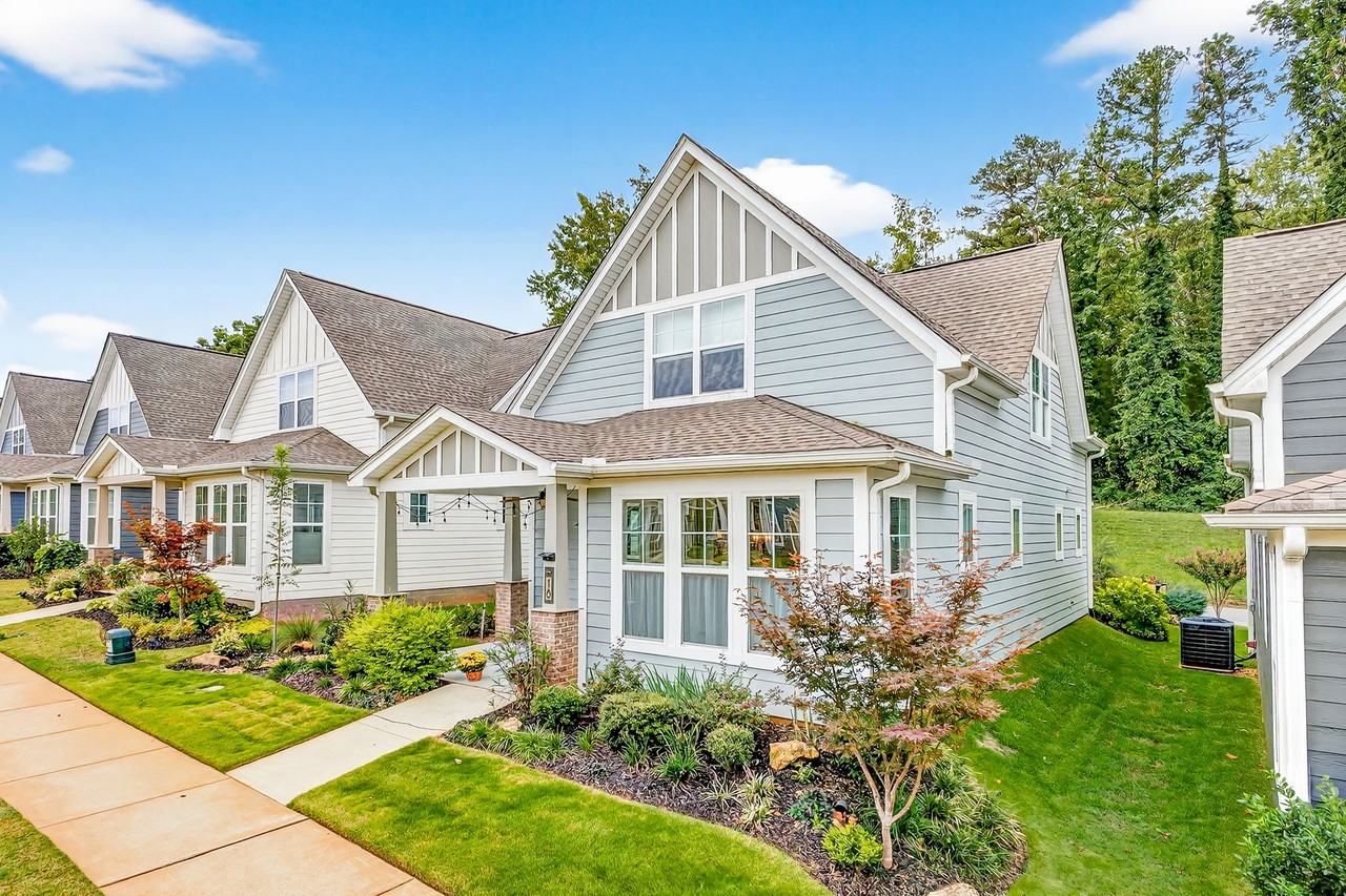 18 Cottage Knoll Cir #NA - Photo 2 of 31