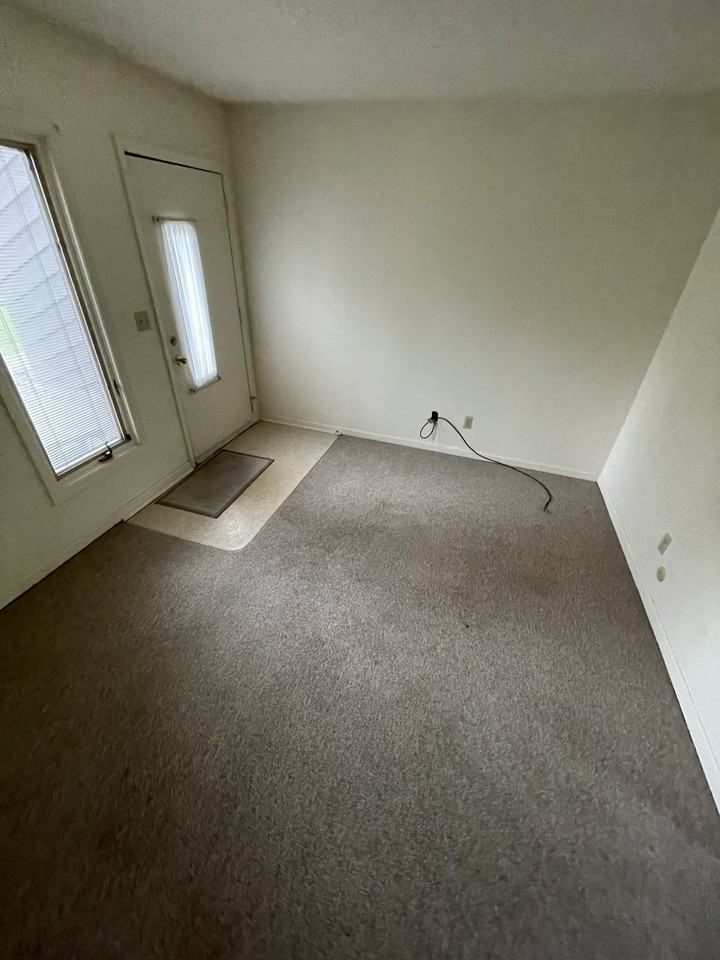 3720 Evans St - Photo 5 of 7