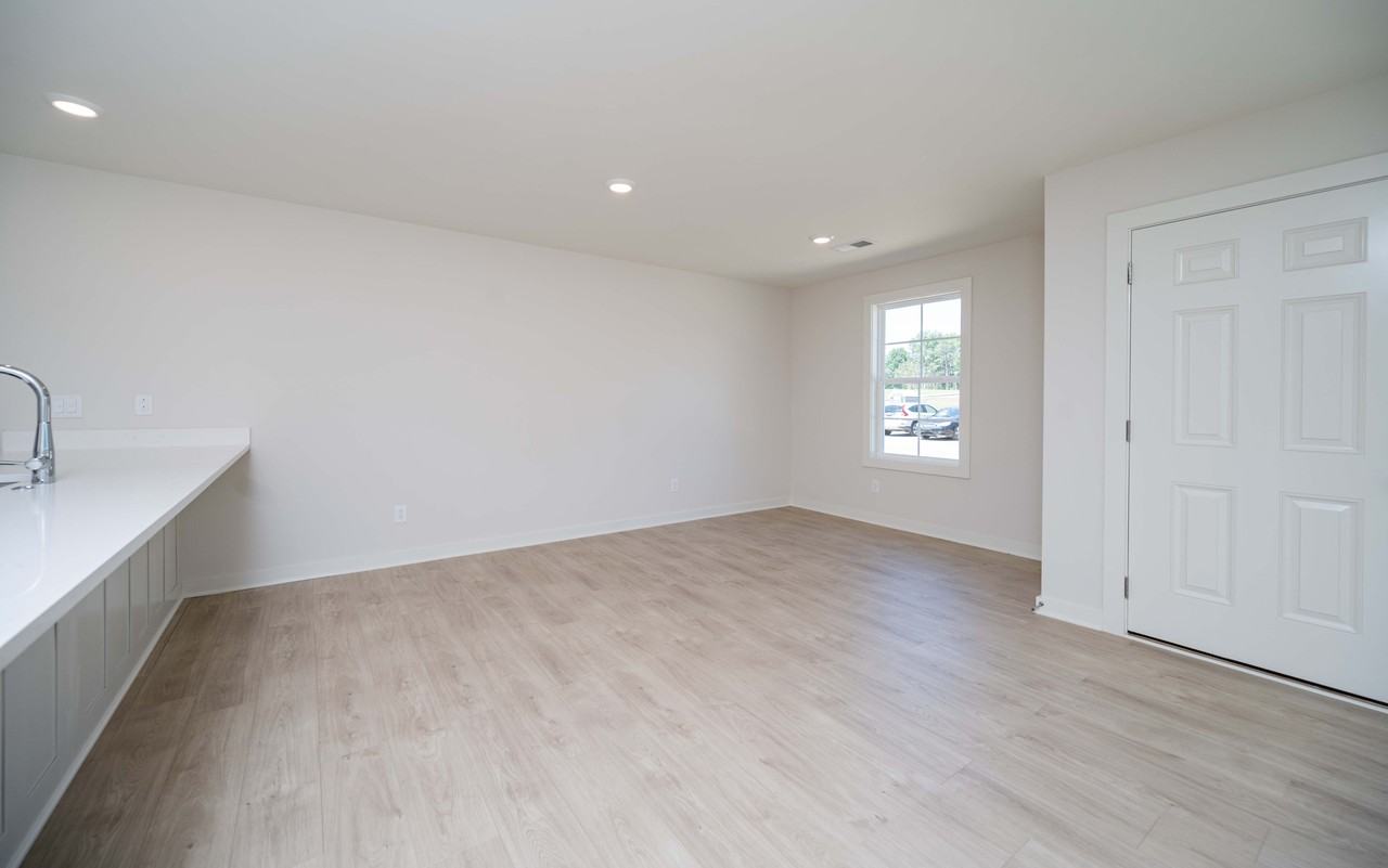 103 Mountaindale Dr #102 - Photo 6 of 18
