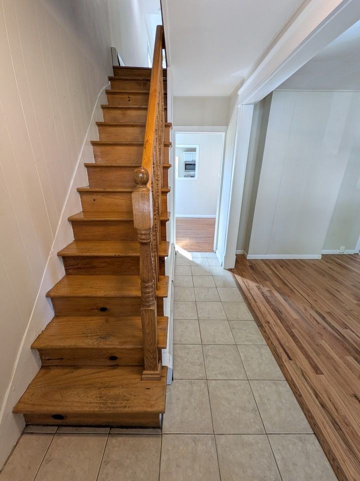 10 S Walnut St #NA - Photo 3 of 20