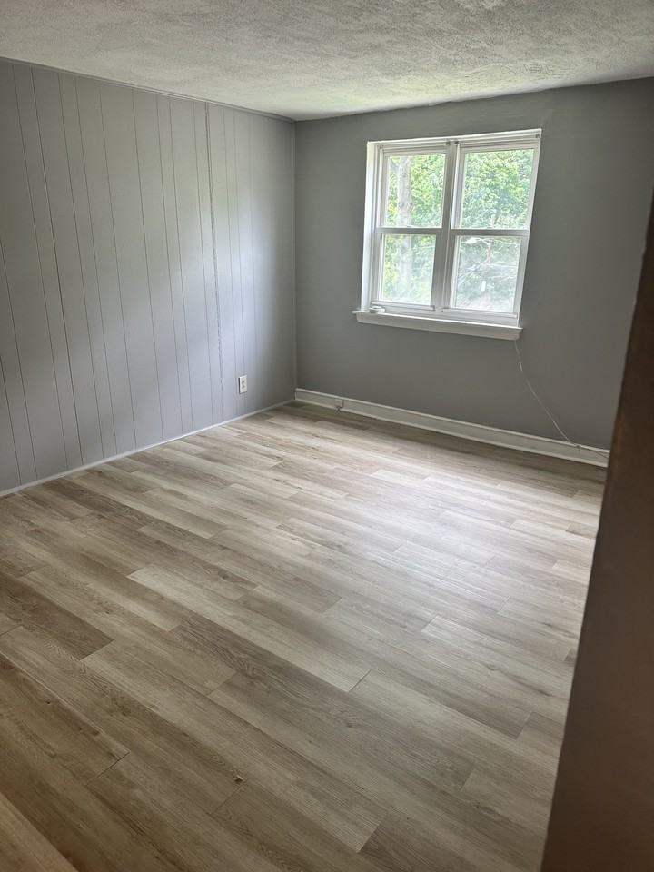 76 S Woodland Ave #B - Photo 5 of 12