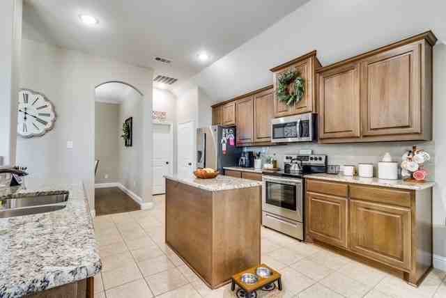 108 Landsdale Cir #NA - Photo 5 of 11