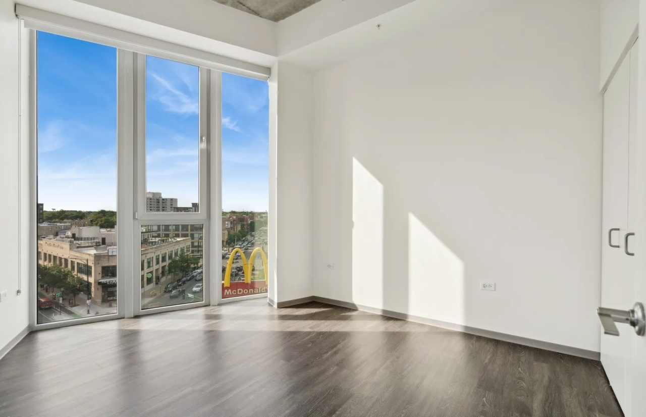 1922 N Milwaukee Ave #406 - Photo 6 of 13