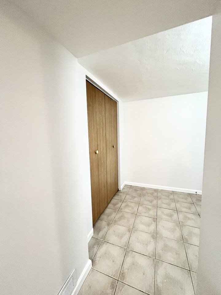 5311 W Newport Ave #1 - Photo 5 of 17