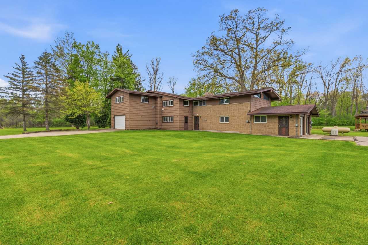 1392 Maple Grove Rd #NA - Photo 2 of 48