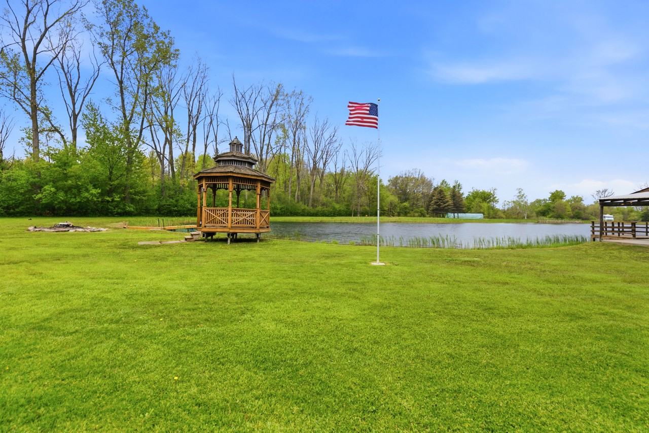 1392 Maple Grove Rd #NA - Photo 7 of 46