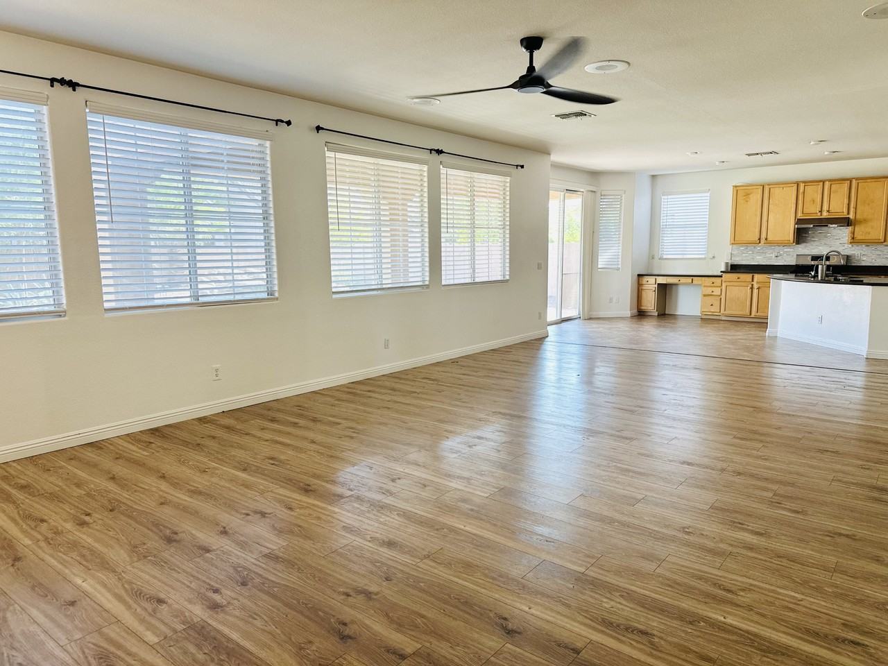 1177 W Laredo Ave #NA - Photo 4 of 16