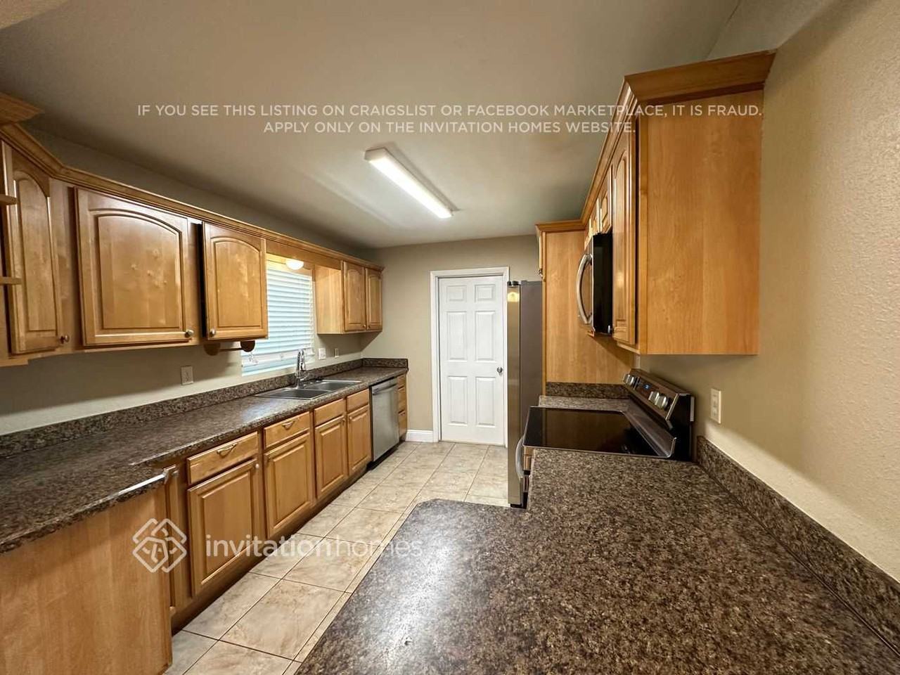 1324 W Hartley Cir - Photo 7 of 21