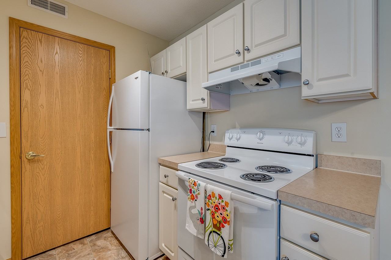 The Residences at Eastpointe Ridge - Photo 4 of 50