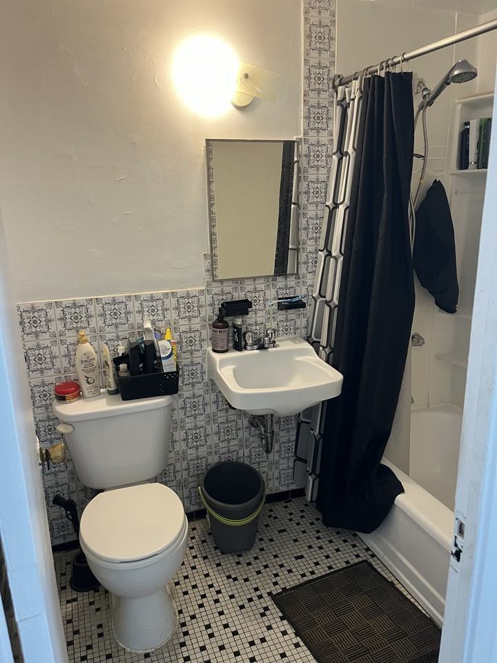 175 Rue Sherbrooke Ouest - Photo 5 of 10
