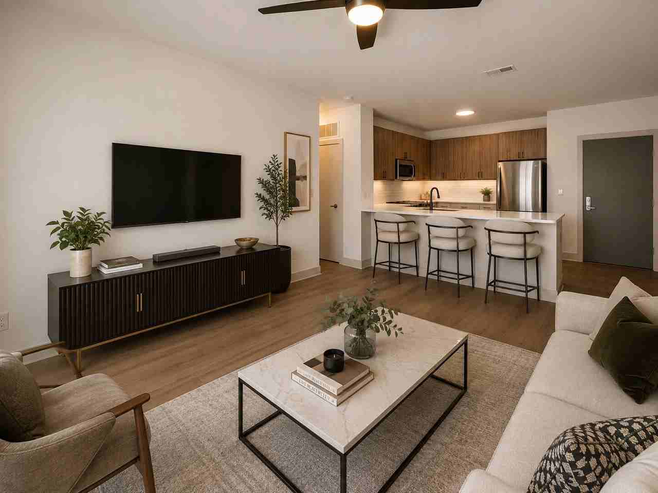 927 West Morgan - Photo 4 of 14