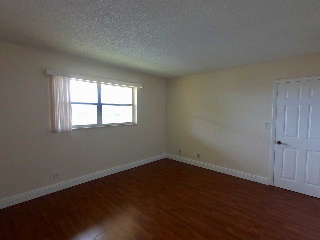 8020 Colony Cir N #271 - Photo 6 of 8