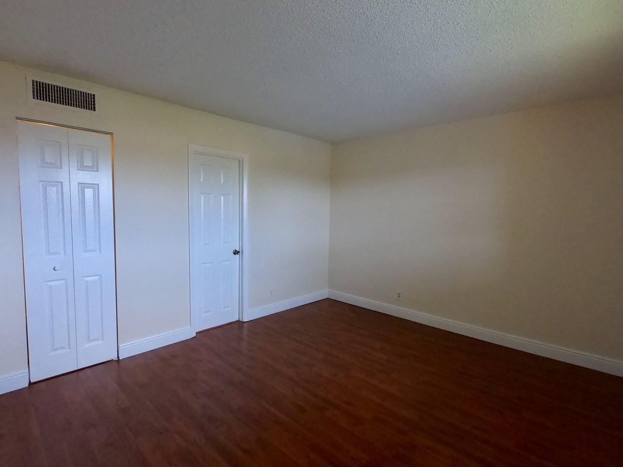 8020 Colony Cir N #271 - Photo 7 of 8