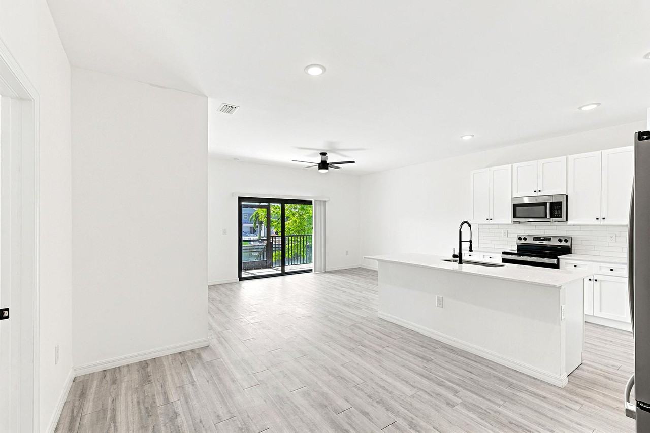 619 Cultural Park Blvd S - Photo 5 of 10